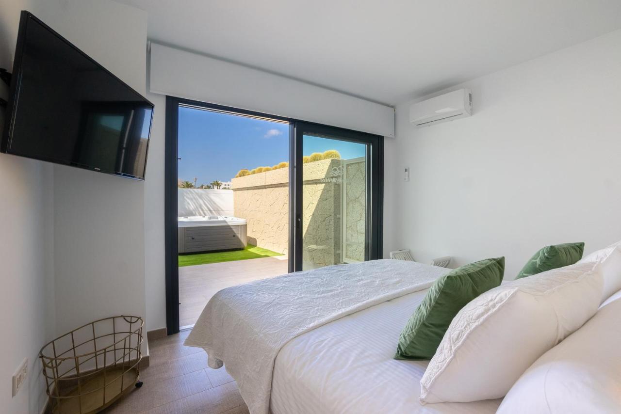 Sea Breeze Villas Lapa And Claca Playa Blanca  Zewnętrze zdjęcie