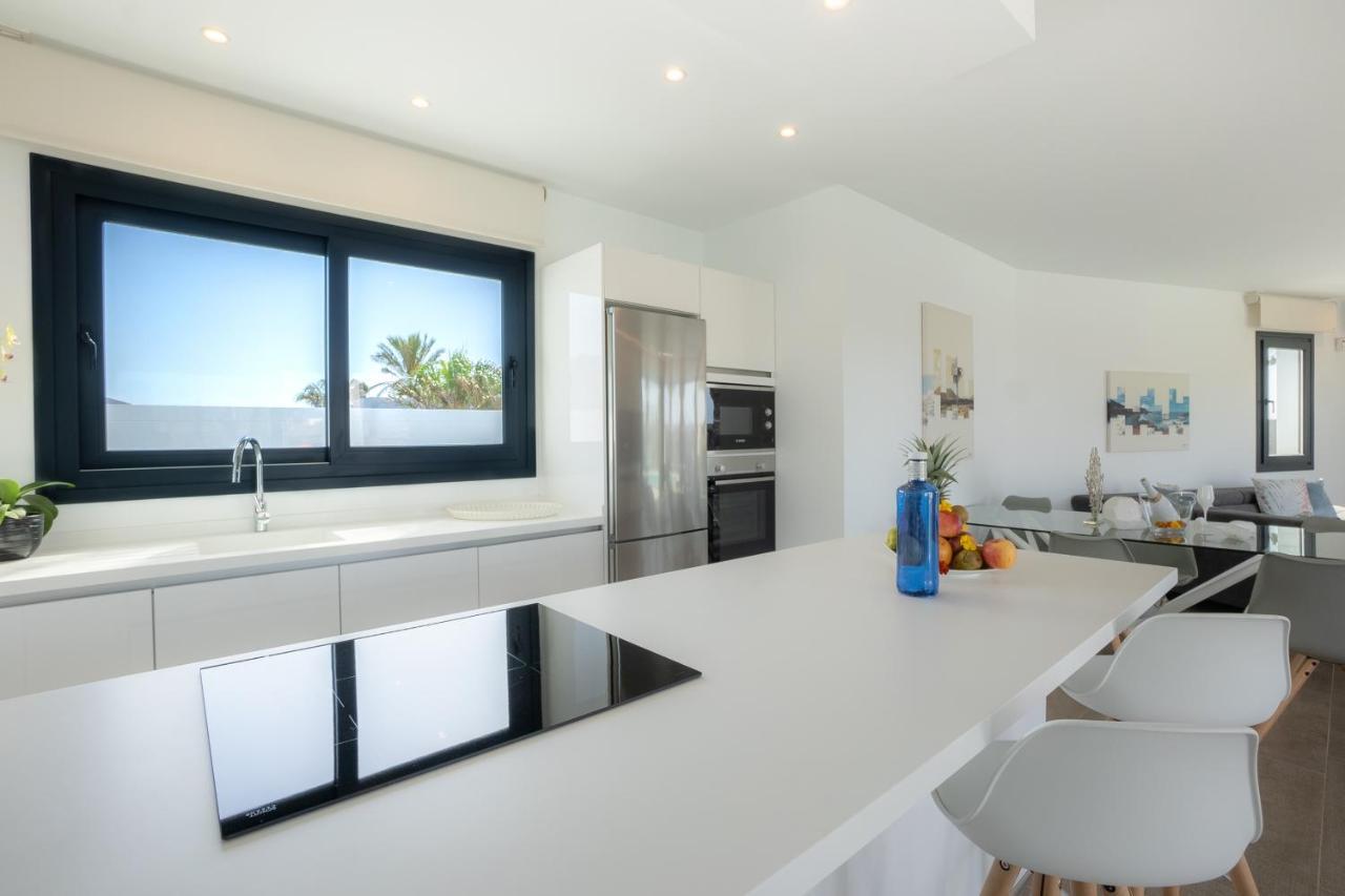 Sea Breeze Villas Lapa And Claca Playa Blanca  Zewnętrze zdjęcie