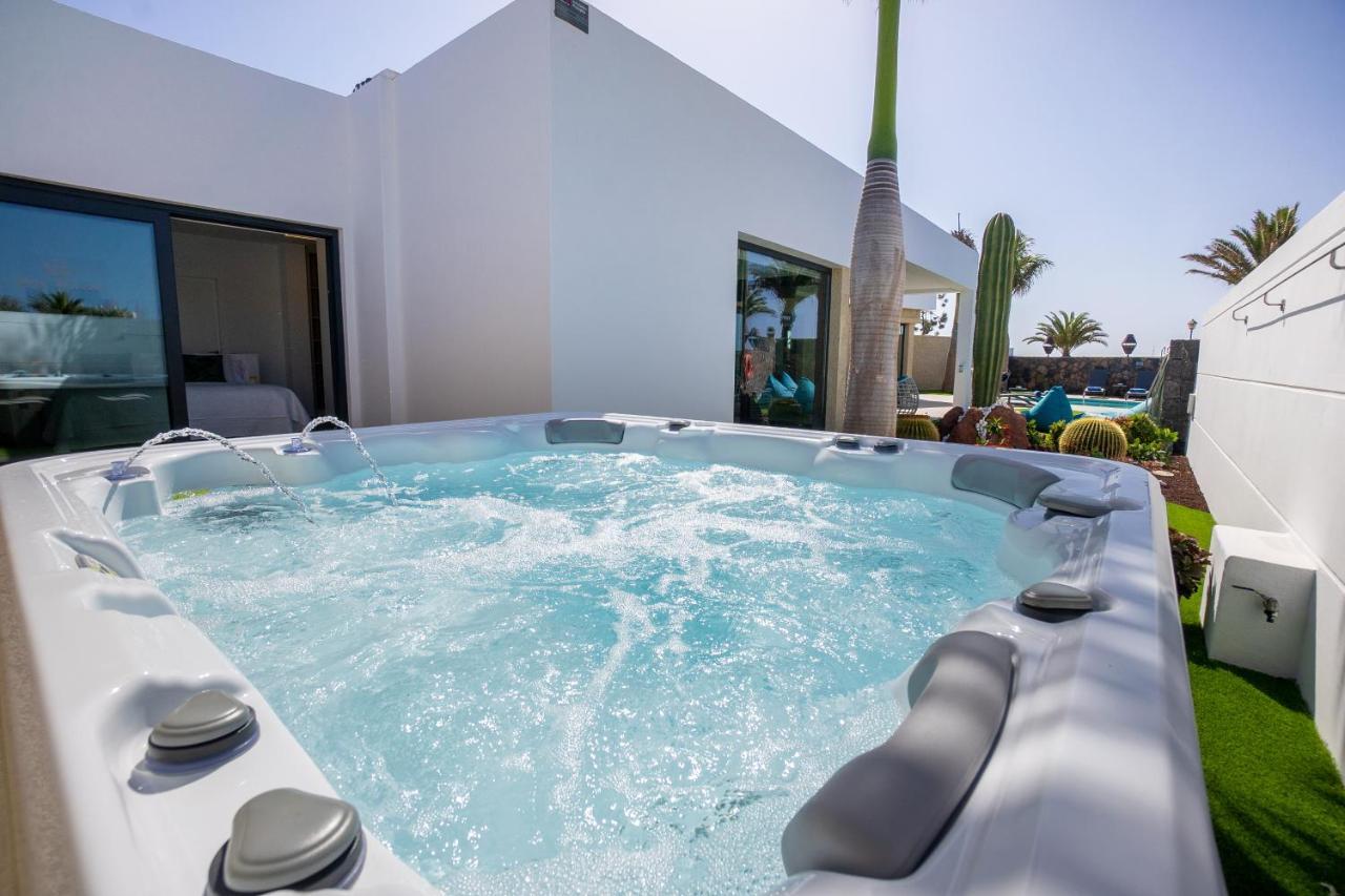 Sea Breeze Villas Lapa And Claca Playa Blanca  Zewnętrze zdjęcie